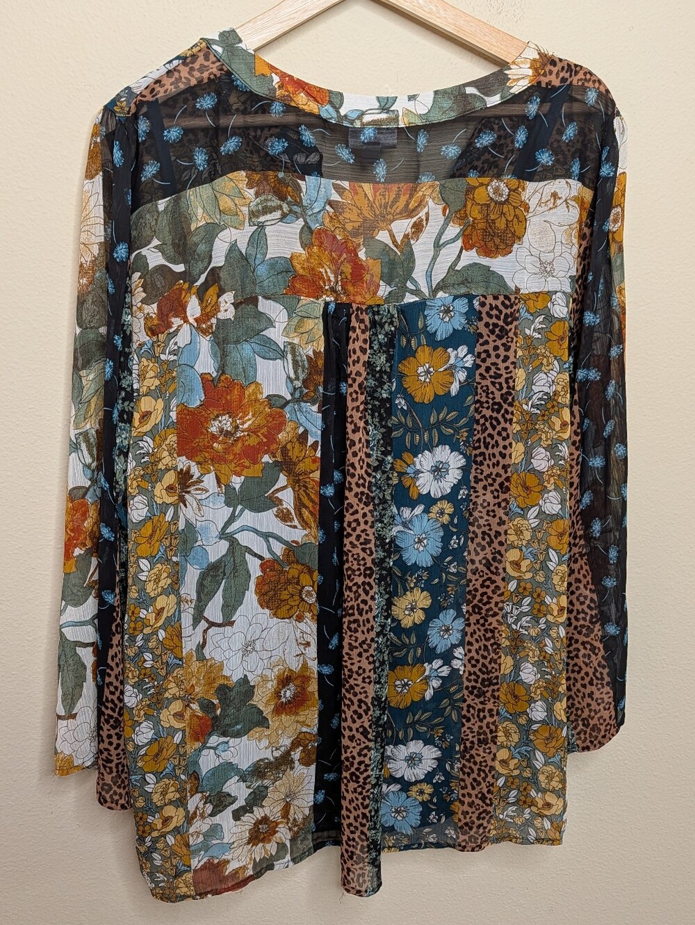 Avenue Mixed Print Peasant Blouse with Attached Tank - 22/24 - Picture 9 of 11